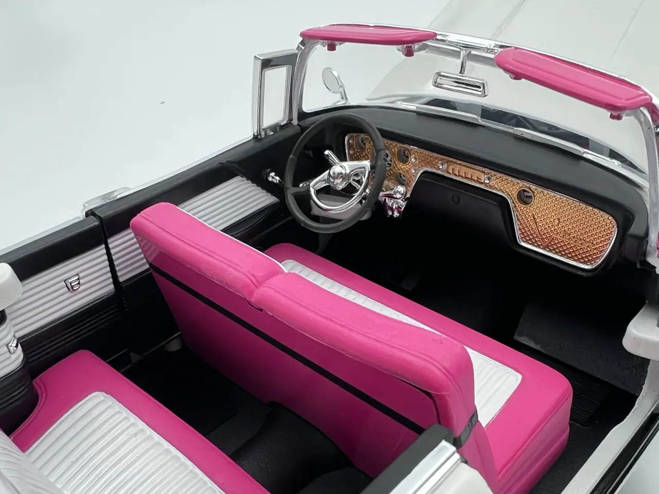 Billede 6 - 1955 Packard Caribbean - 1:18  Flot og detaljeret 