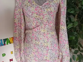Kjole. Gina Tricot. Medium/38