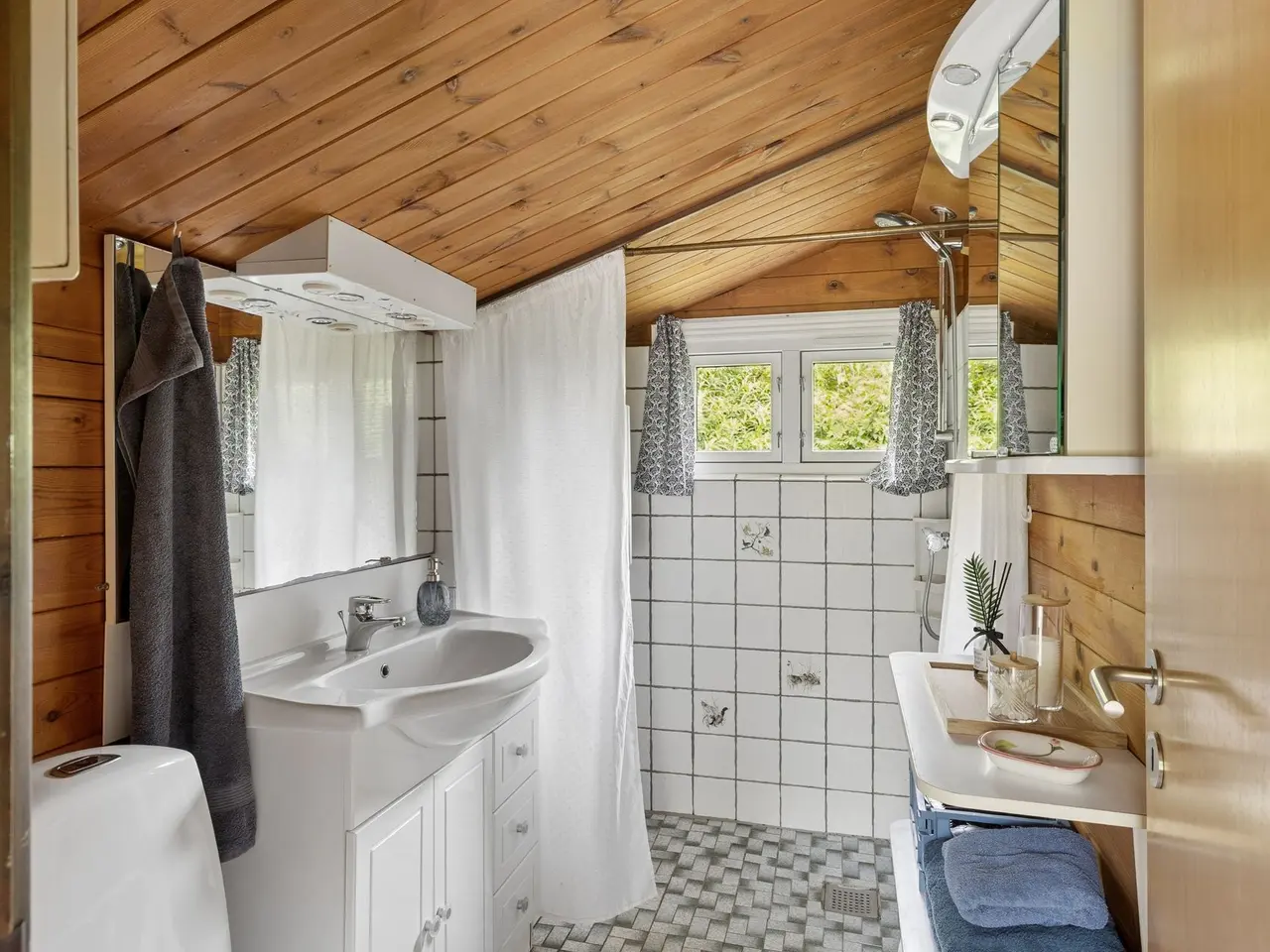 Billede 6 - Bjælkehus + carport sælges