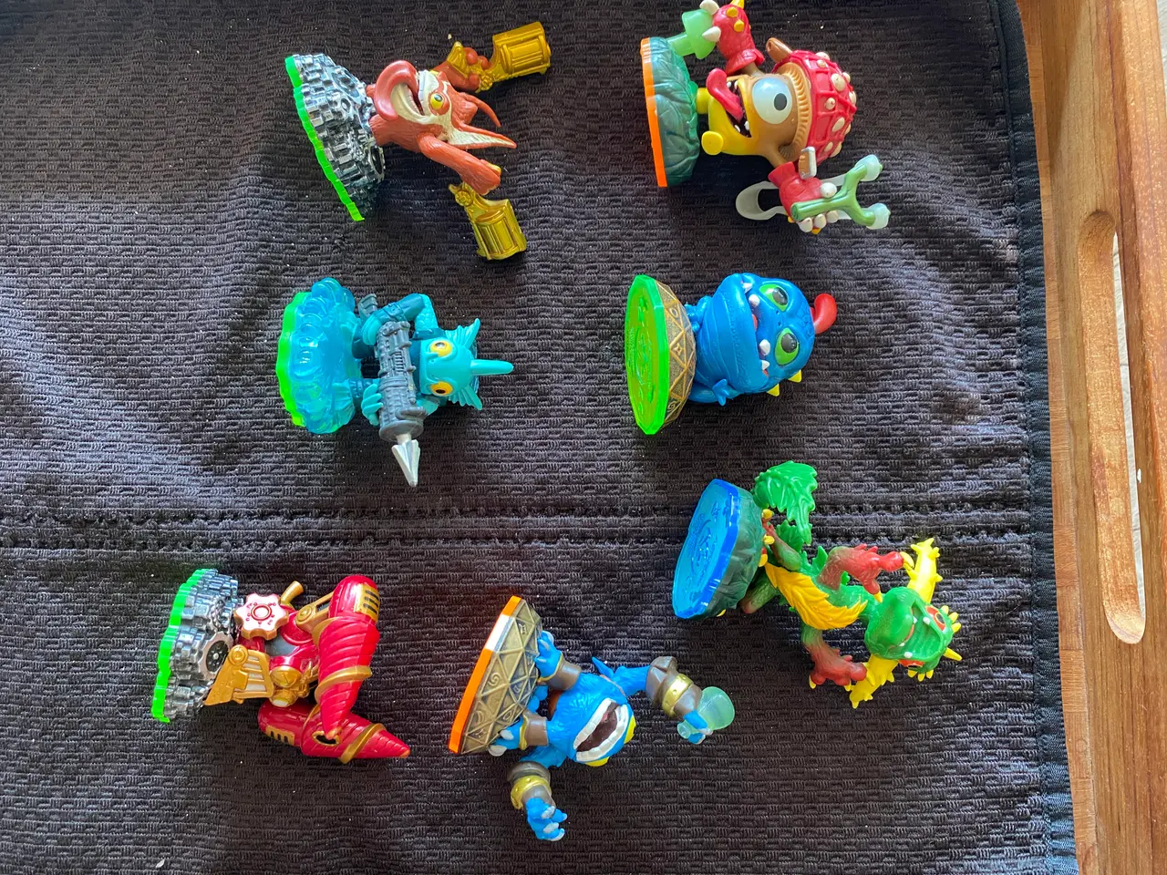 Billede 6 - Skylanders og rund taske og 1 mønt
