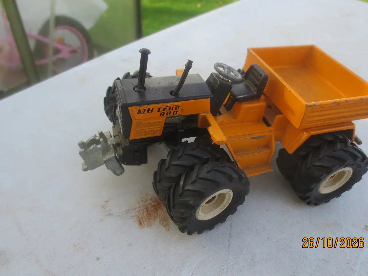Billede 2 - 6 stk Modeltraktor MB-Steyr-Renault- MF