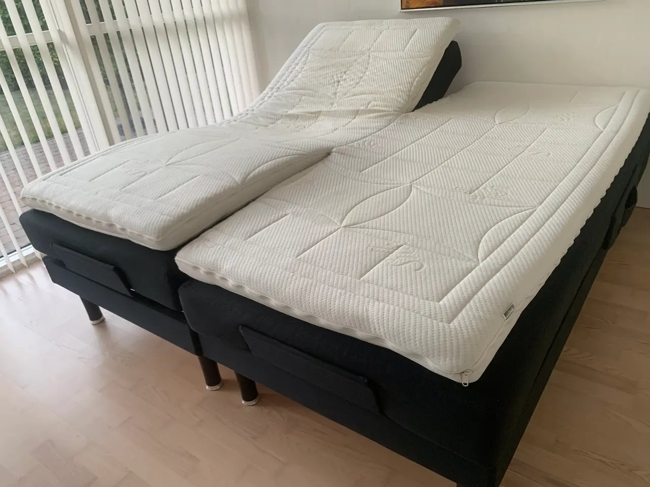 Billede 8 - Elevationsseng med massage 180 x 210 cm.