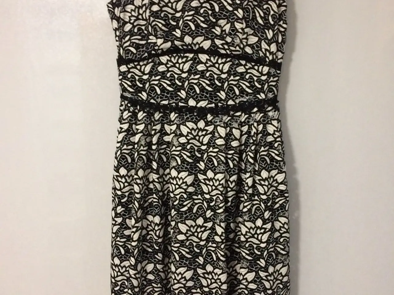 Billede 5 - Kjole fra M & S Collection / Størrelse 42