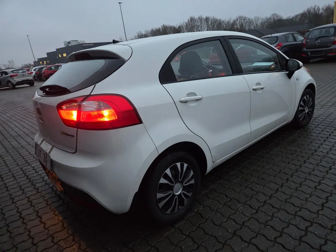 Billede 2 - til salg Kia Rio