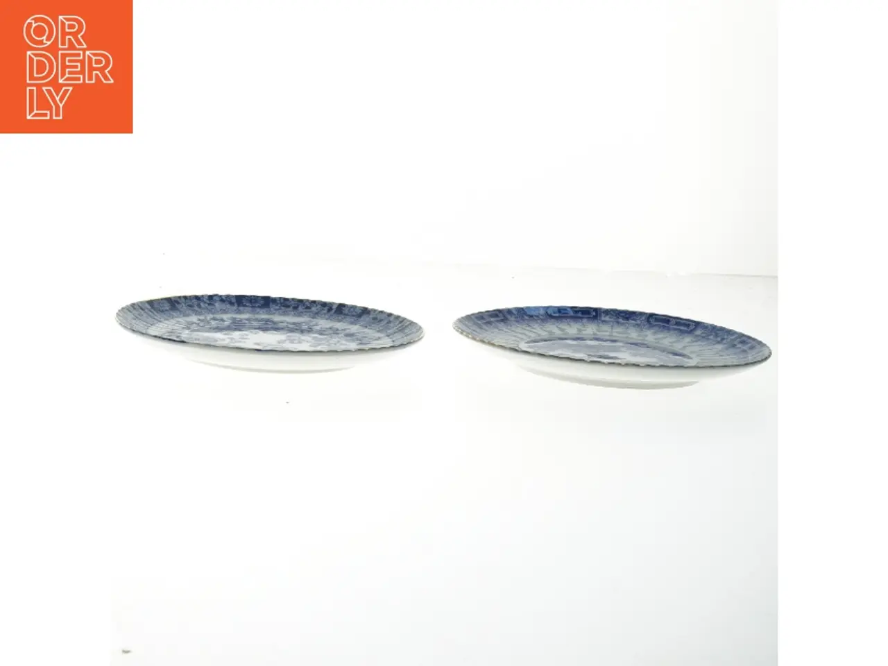 Billede 2 - Blå og hvide porcelænstallerkener (str. Ø. 17 cm)