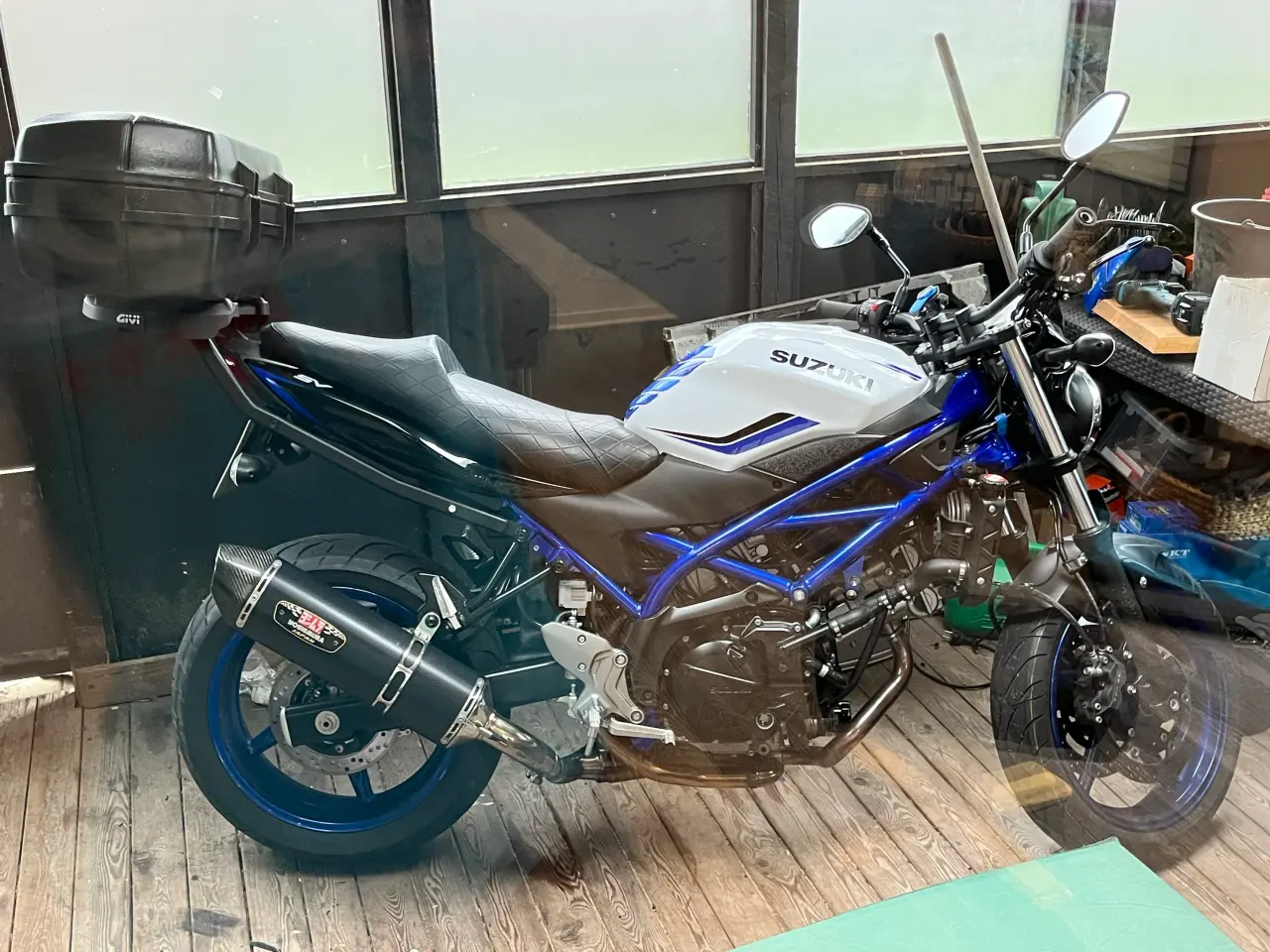 Billede 2 - Givi rack + topcase til SV650