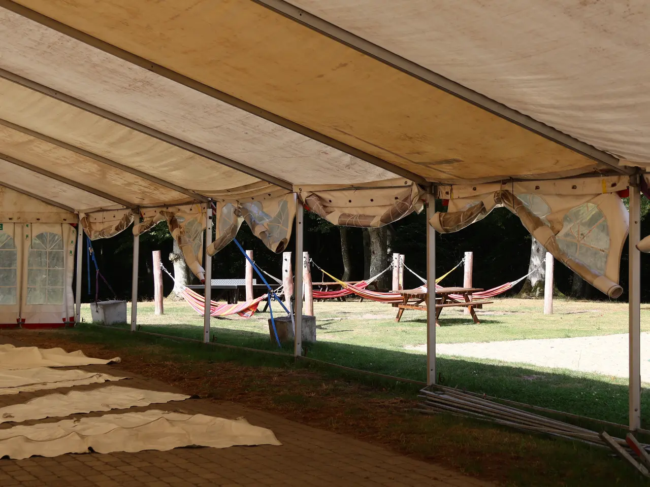 Billede 12 - Kæmpe 12x30 meter party telt