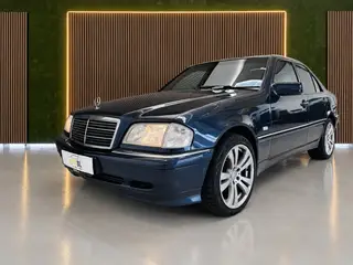 Mercedes-Benz C180 aut. 122HK
