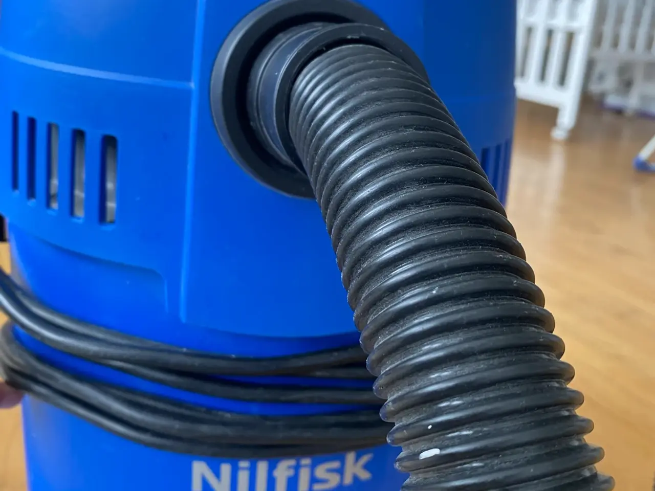 Billede 3 - Industristøvsuger, Nilfisk Håndværkerstøvsuger, vå