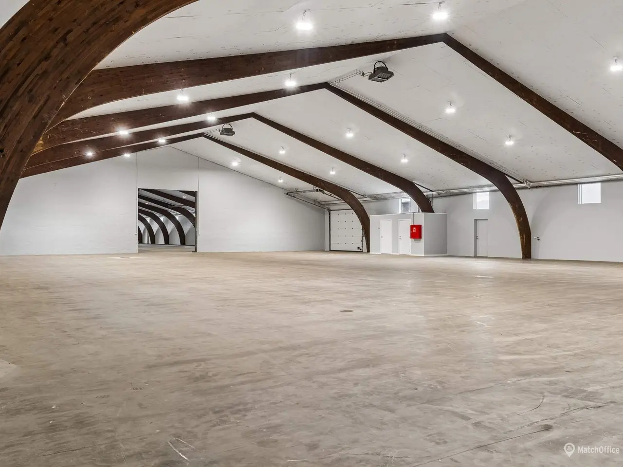 Billede 3 - 2.545 m² højloftet lager i Glostrup