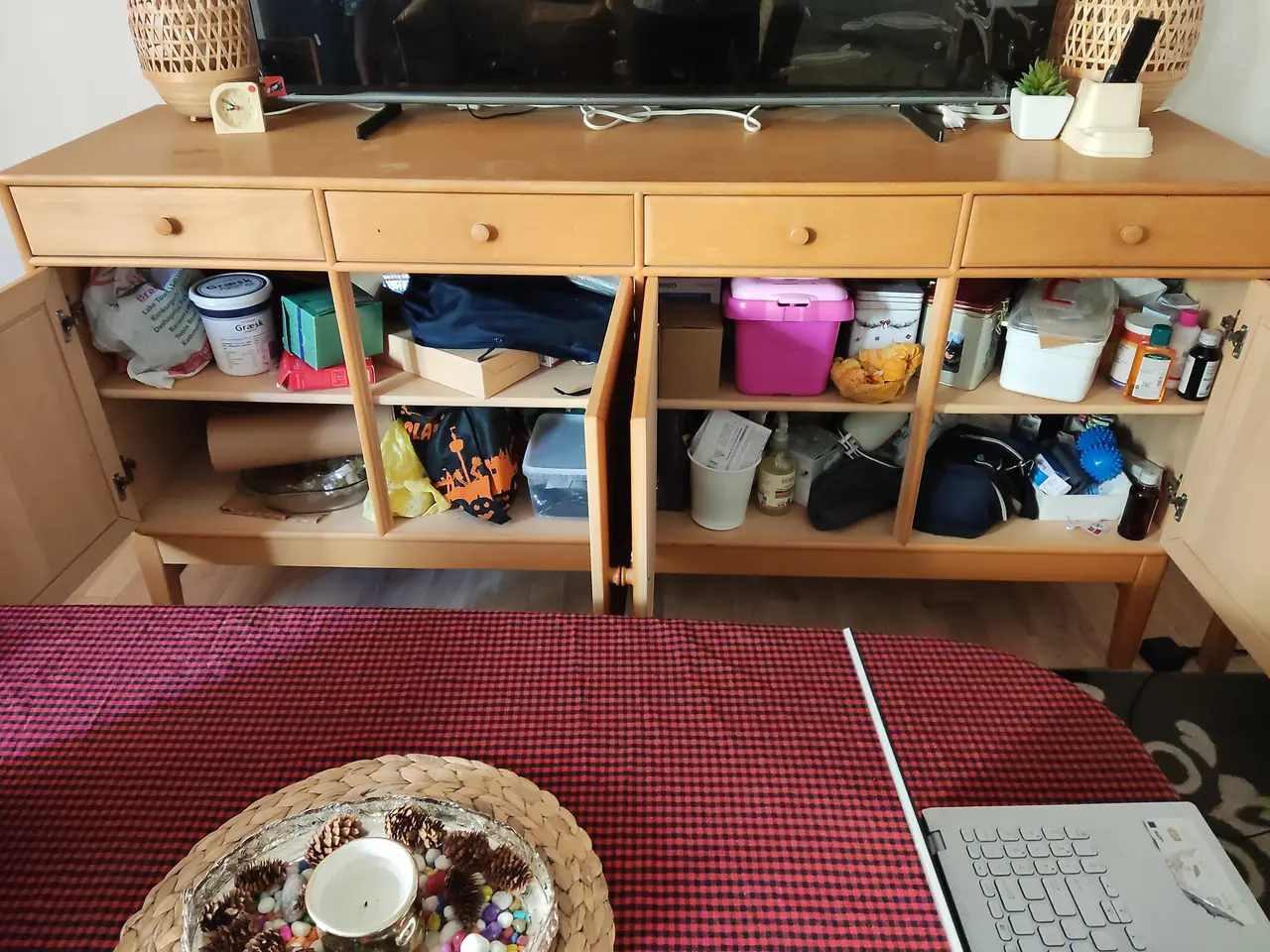 Billede 4 - TV-møbel med opbevaring