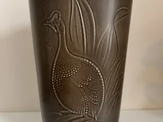Aluminia vase designet af Niels Thorsson