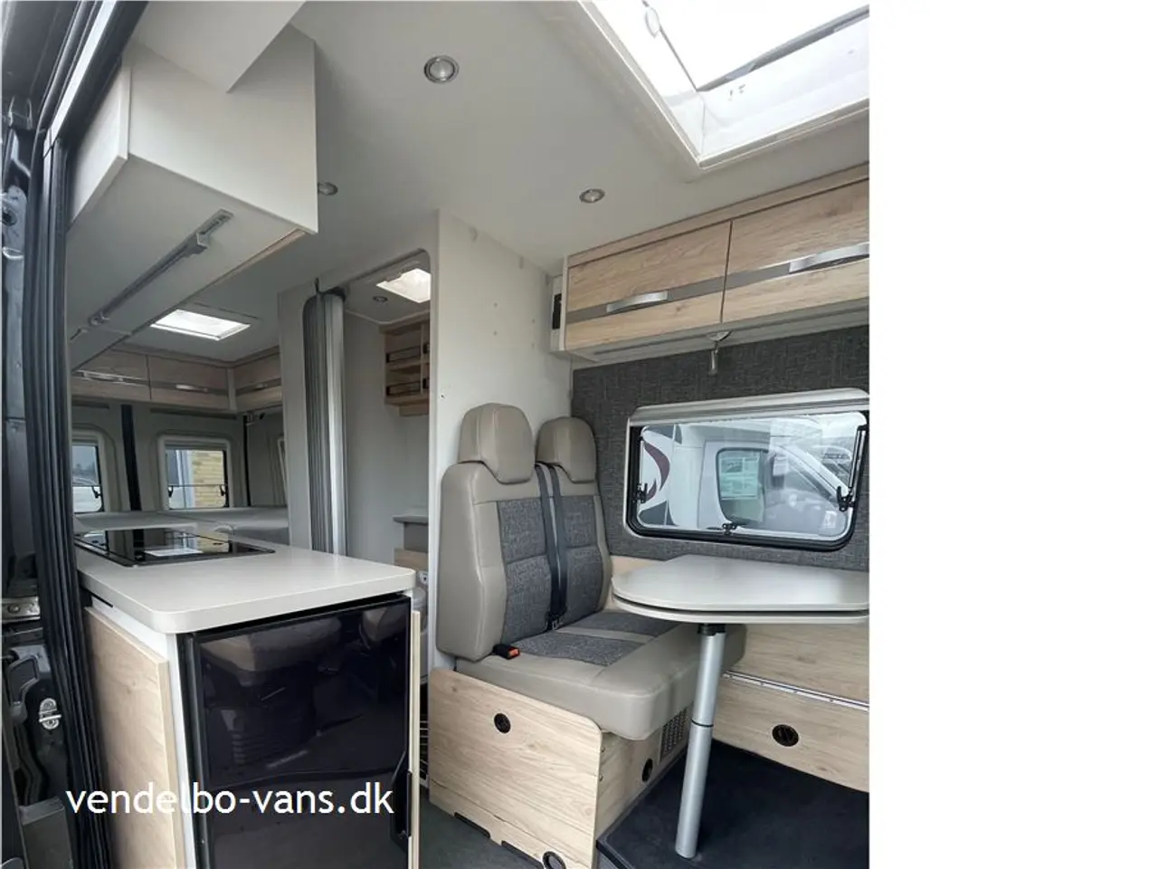 Billede 16 - 2023 - Dethleffs Globetrail   Enkeltsenge og stadig under 6 m