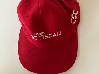 Team CSC Tiscali kasket med autografer