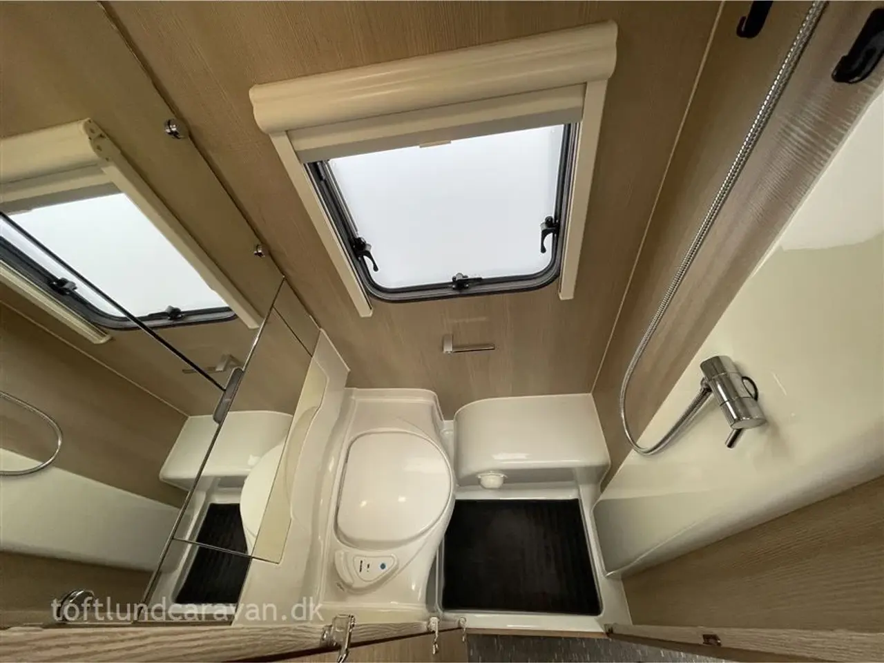 Billede 7 - 2020 - Adria Adora 593 UK   TILBUD !! Fantastisk flot FAMILIEVOGN m/MOVER + ISABELLA fortelt, 7 sovepladser