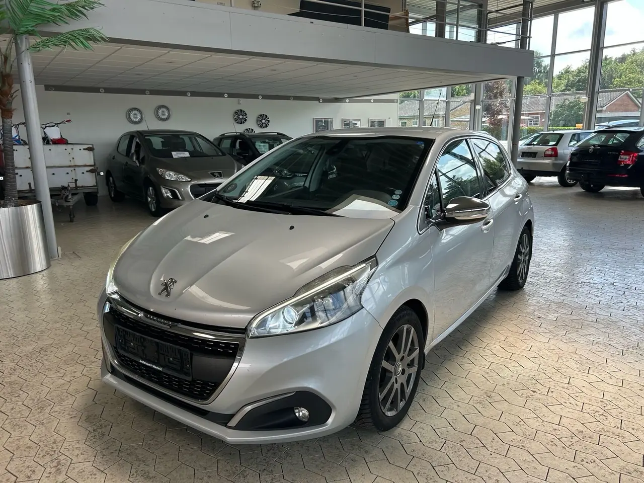 Billede 1 - Peugeot 208 1,6 BlueHDi Allure 100HK 5d