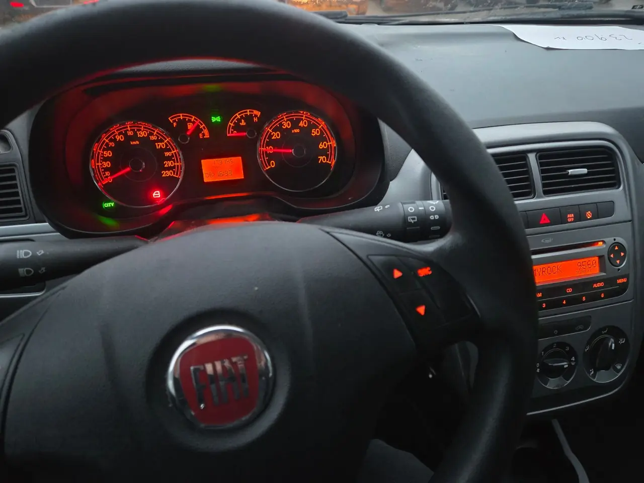 Billede 4 - Til salg: Fiat Punto 2012