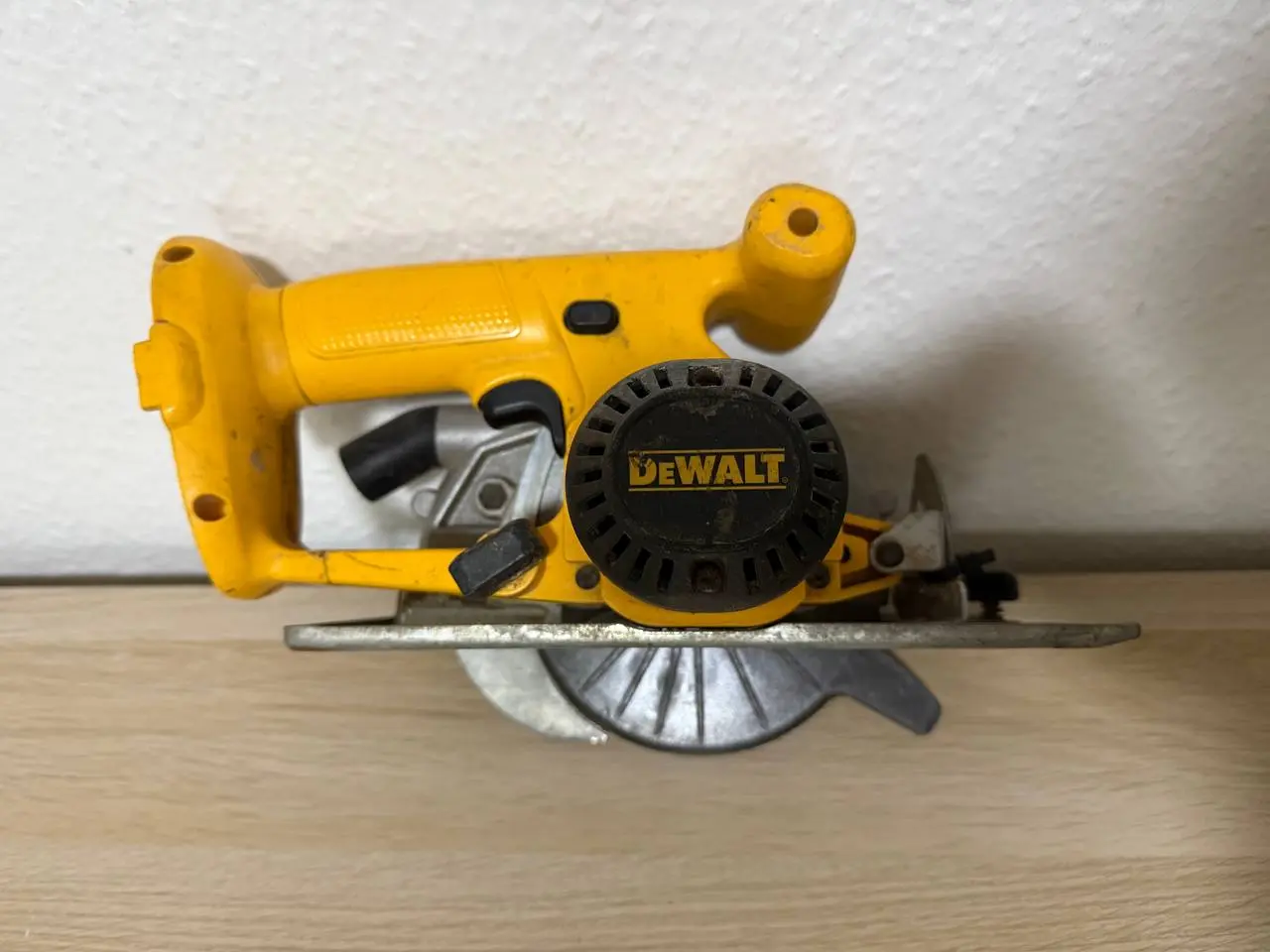 Billede 3 - DeWalt DW936 Rundsav med Savklinge – Fungerer