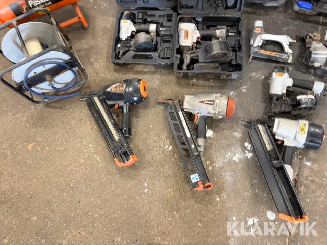 Billede 6 - Sømpistoler og kompressor Tjep / Paslode 10 styk sømpistoler / 1 styk kompressor