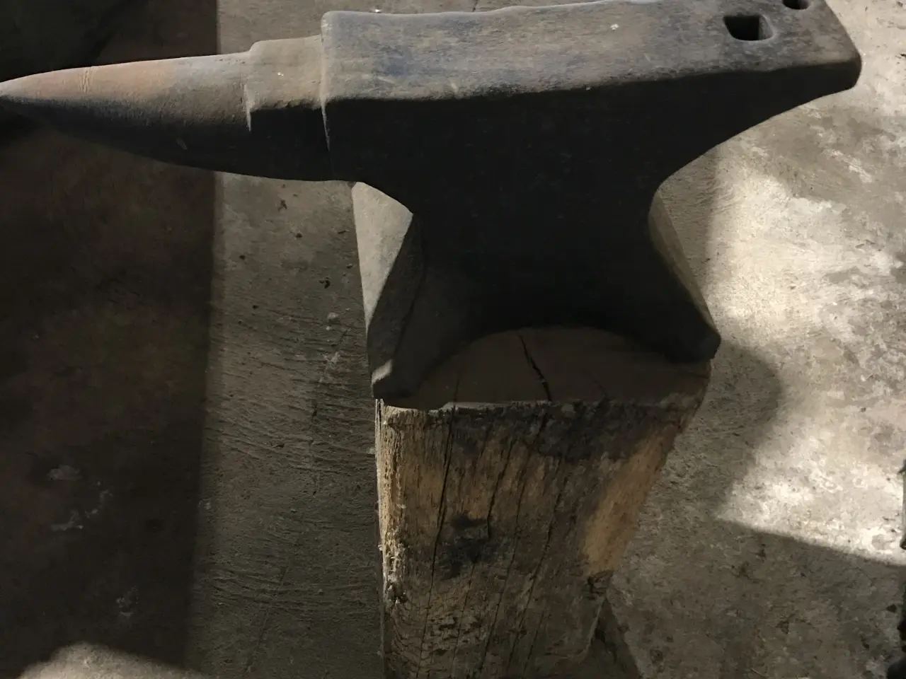 Billede 1 - Stor Ambolt