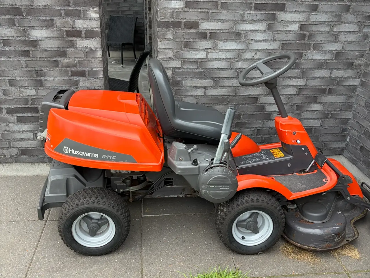 Billede 1 - Husqvarna R11C sælges