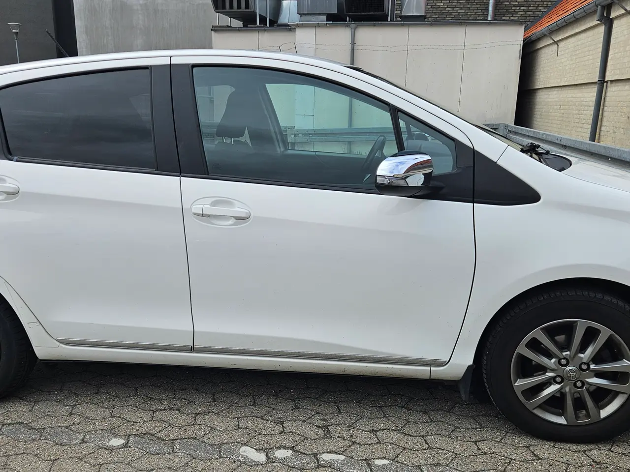 Billede 1 - 2014 Toyota Yaris 1,3 VVT-i Trend 5d 6g 