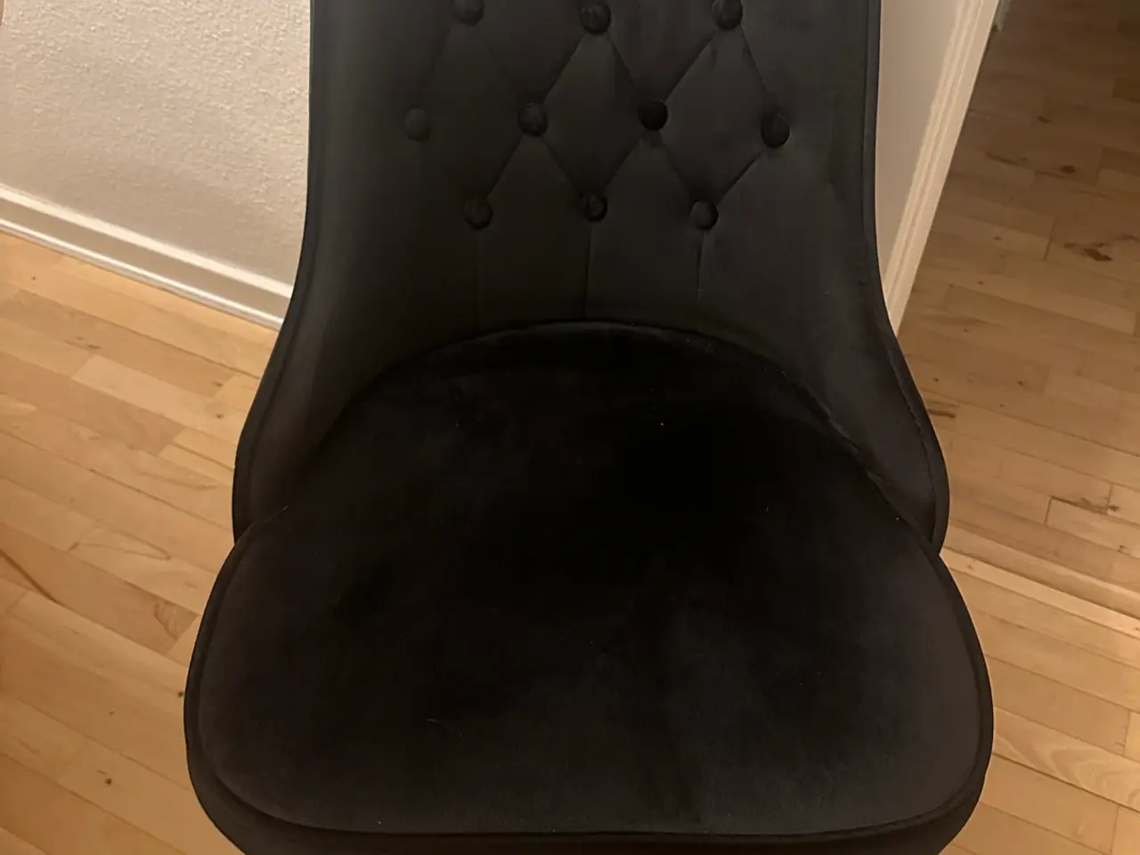 Billede 1 - Spisebordsstole i velour (4stk.)