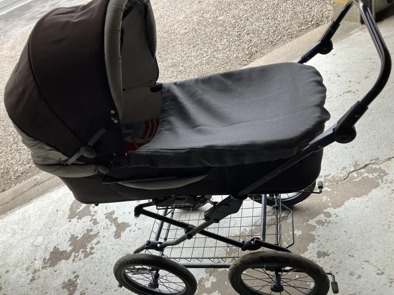 Billede 2 - God vogn med madras og lift 97 cm