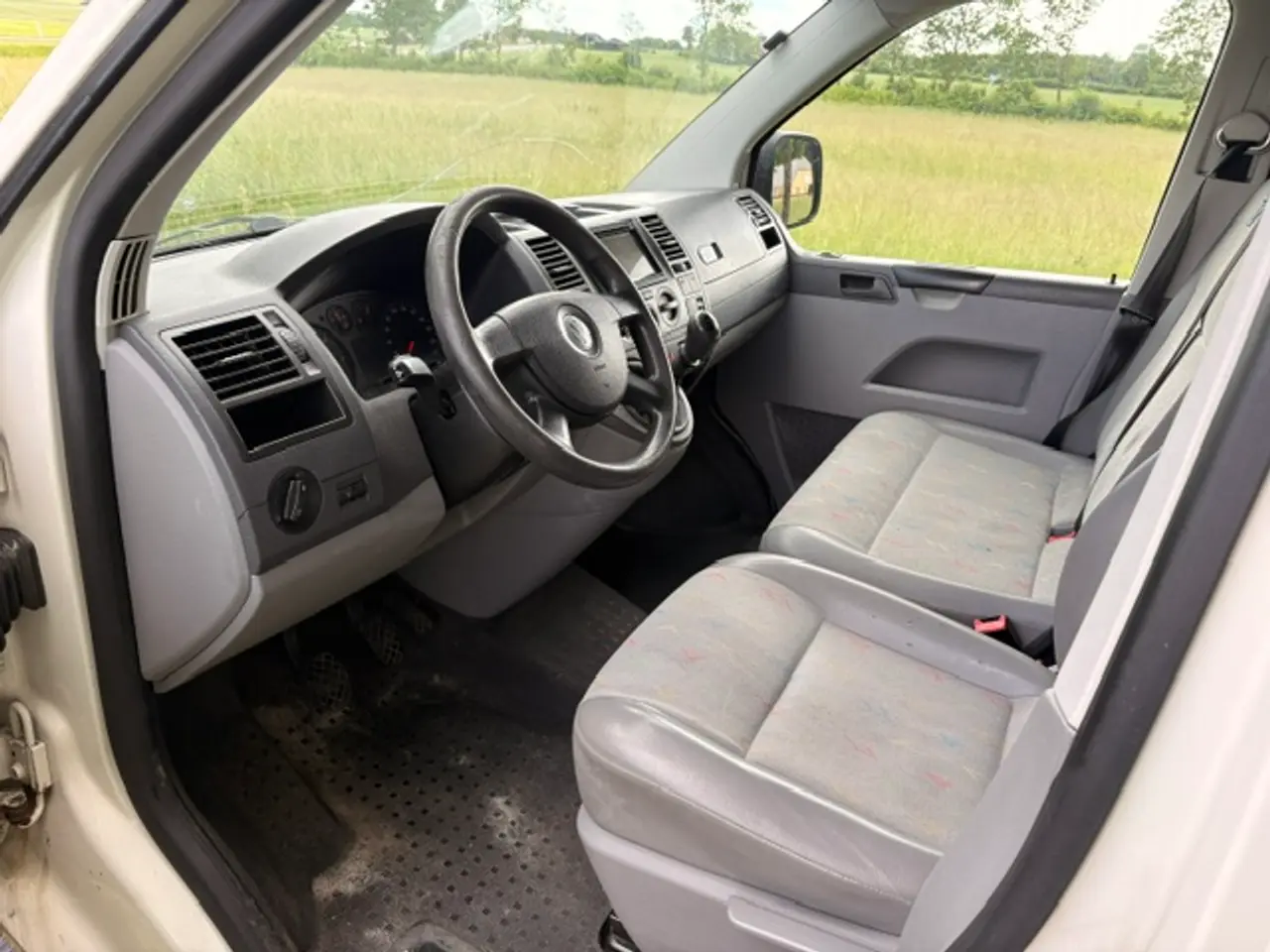 Billede 5 - VW Transporter 2,5 TDi 130 Kassevogn kort 4d
