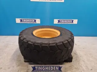 25" 20.5R25