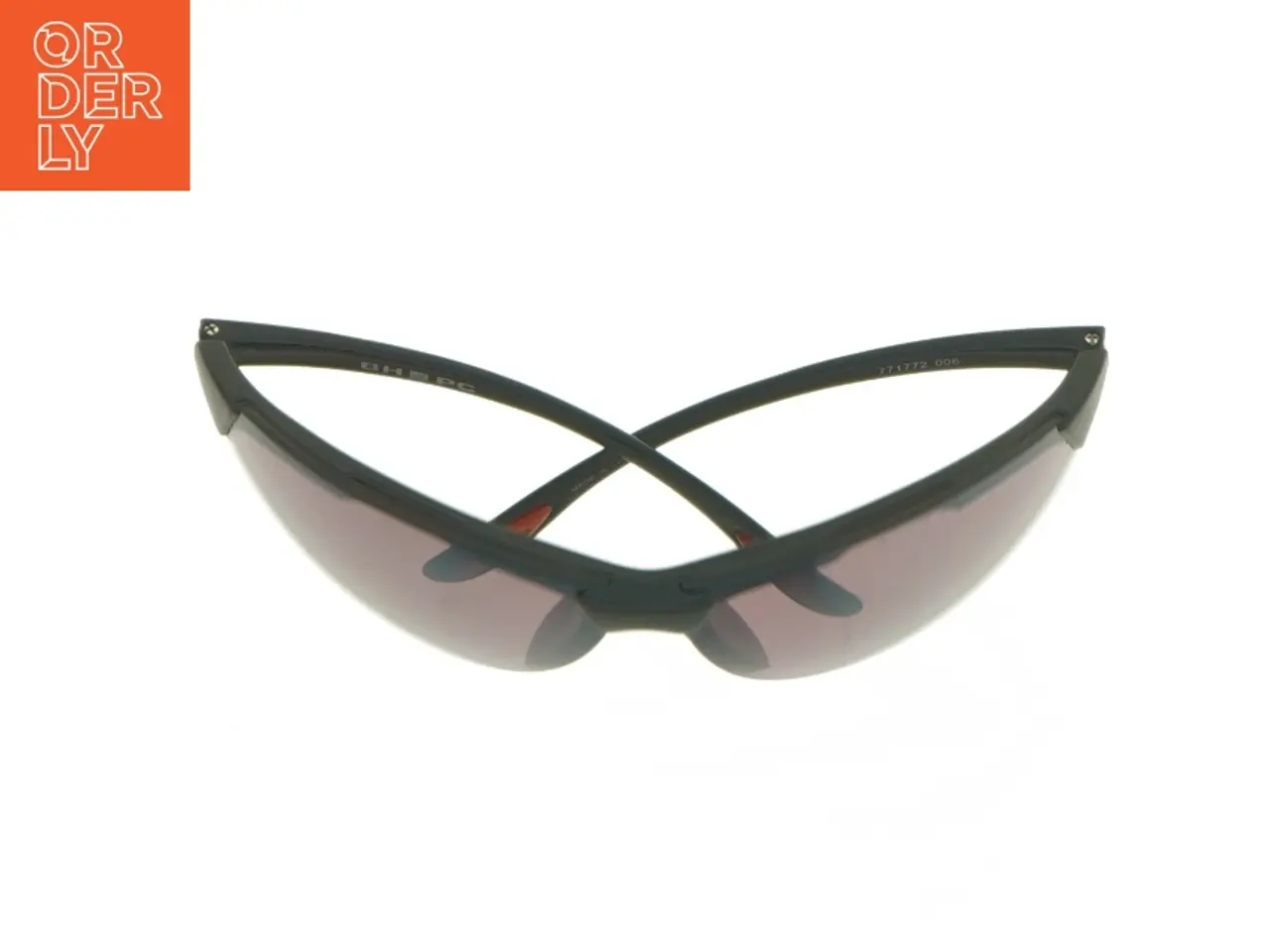 Billede 1 - Sport solbriller (str. 14,5 cm) god stand