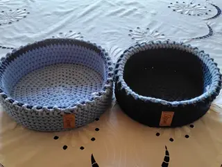 2 hæklede kurve / brødposer - Ø 23 og 19 cm nye