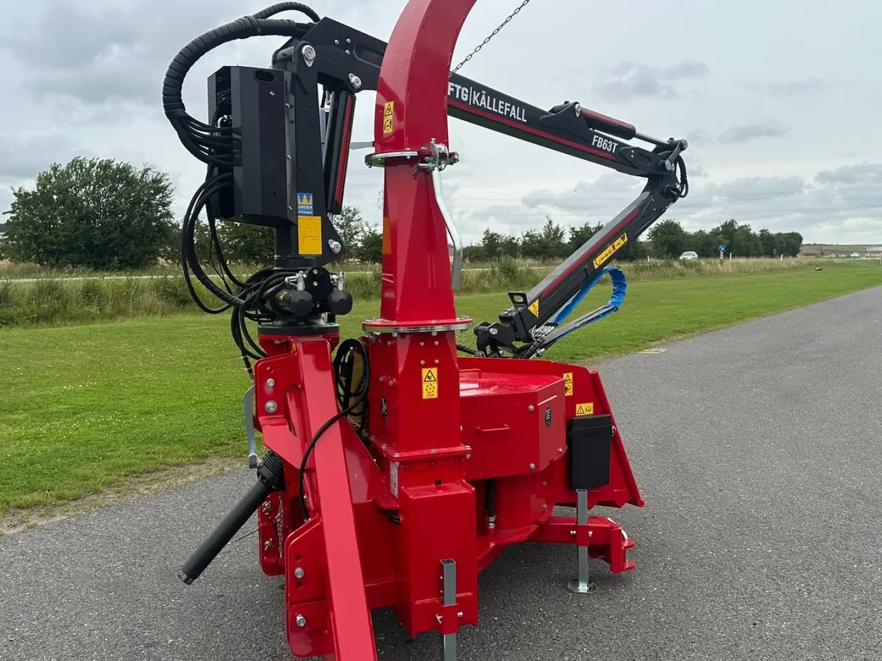 Billede 2 - TP 270 PTO K med FTG 6,3m kran med fjernbetjent joystick.