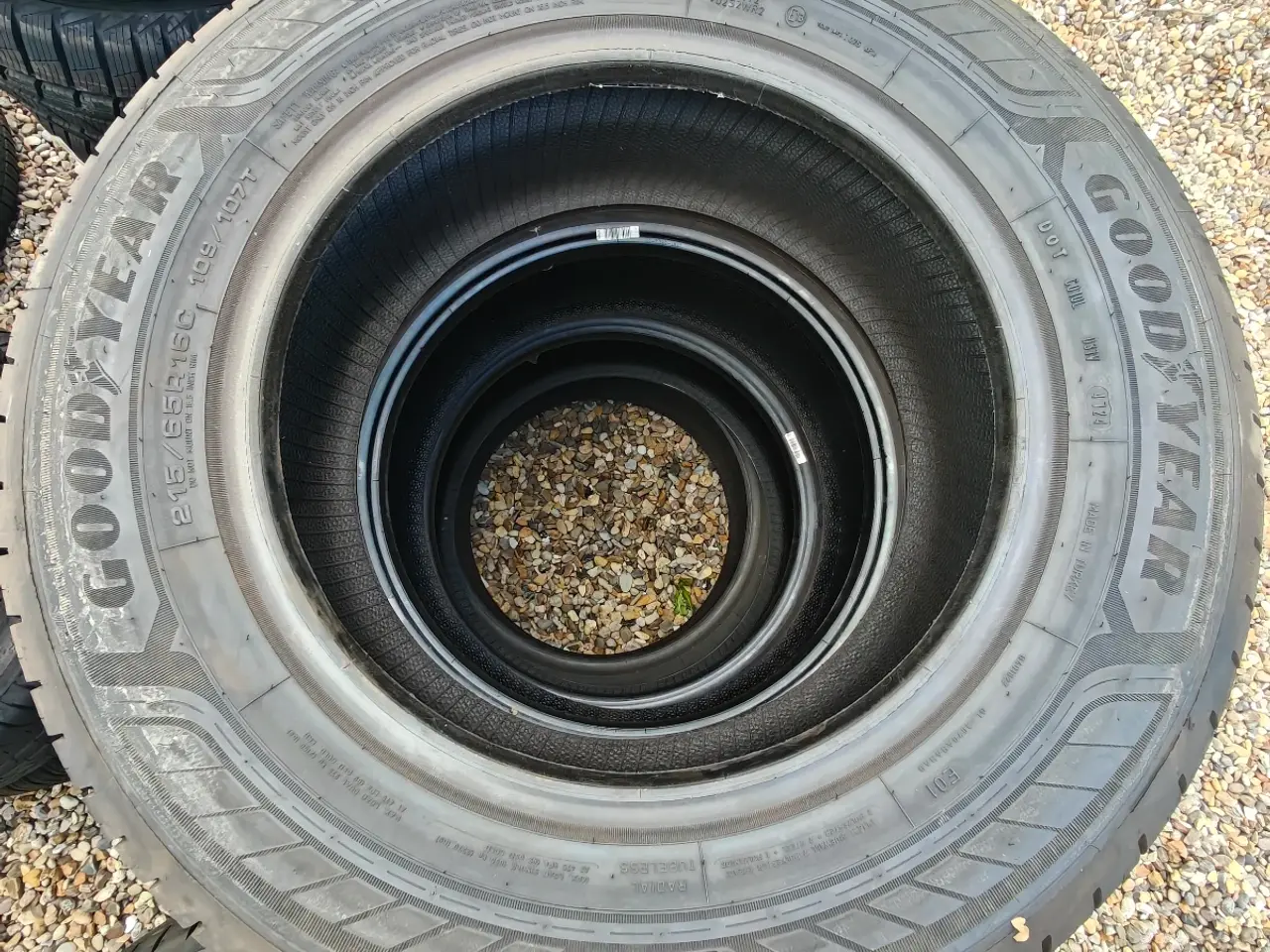 Billede 1 - 215/65-16