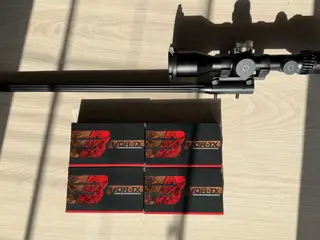 Blaser R8 300 win. mag. pibe