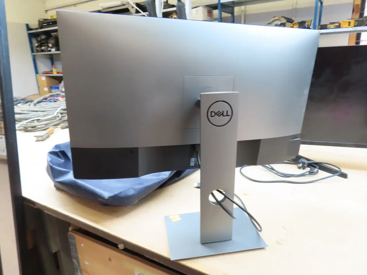 Billede 3 - 27" LED-monitor, DELL U2719D