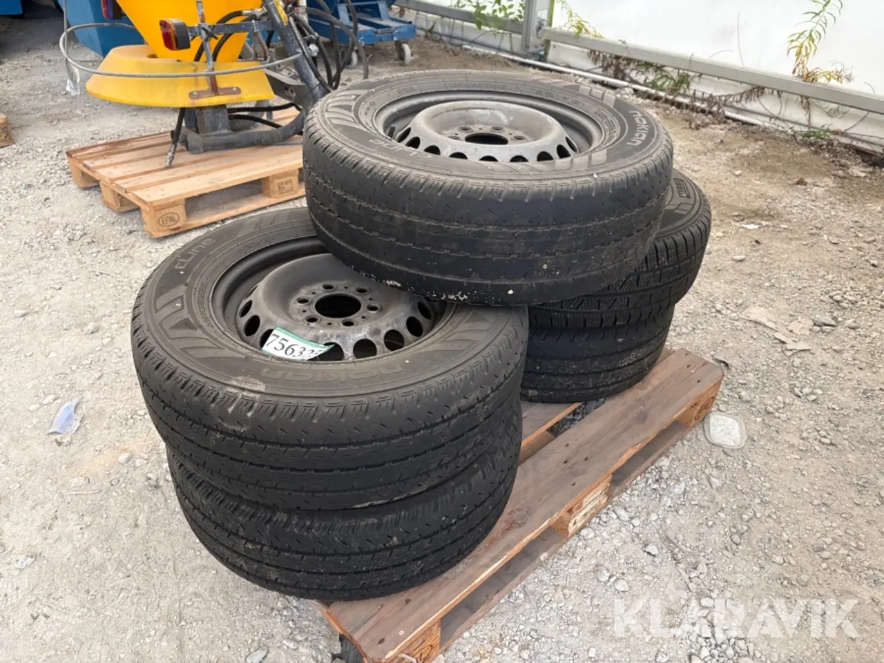 Billede 1 - Dæk Nokian/Pirelli 235/65R16C - 5 styk
