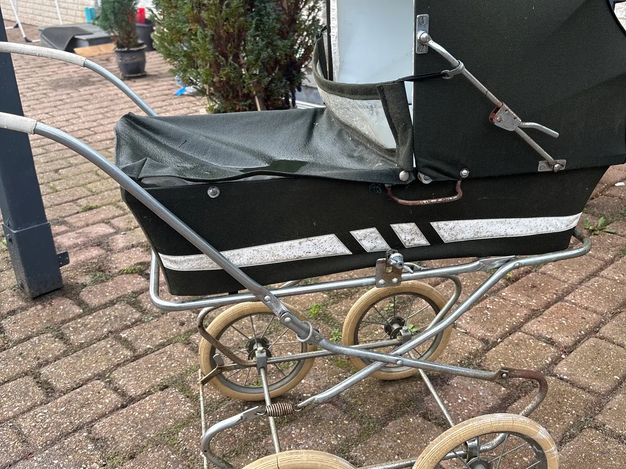 Billede 1 - Retro dukkevogn Skandia