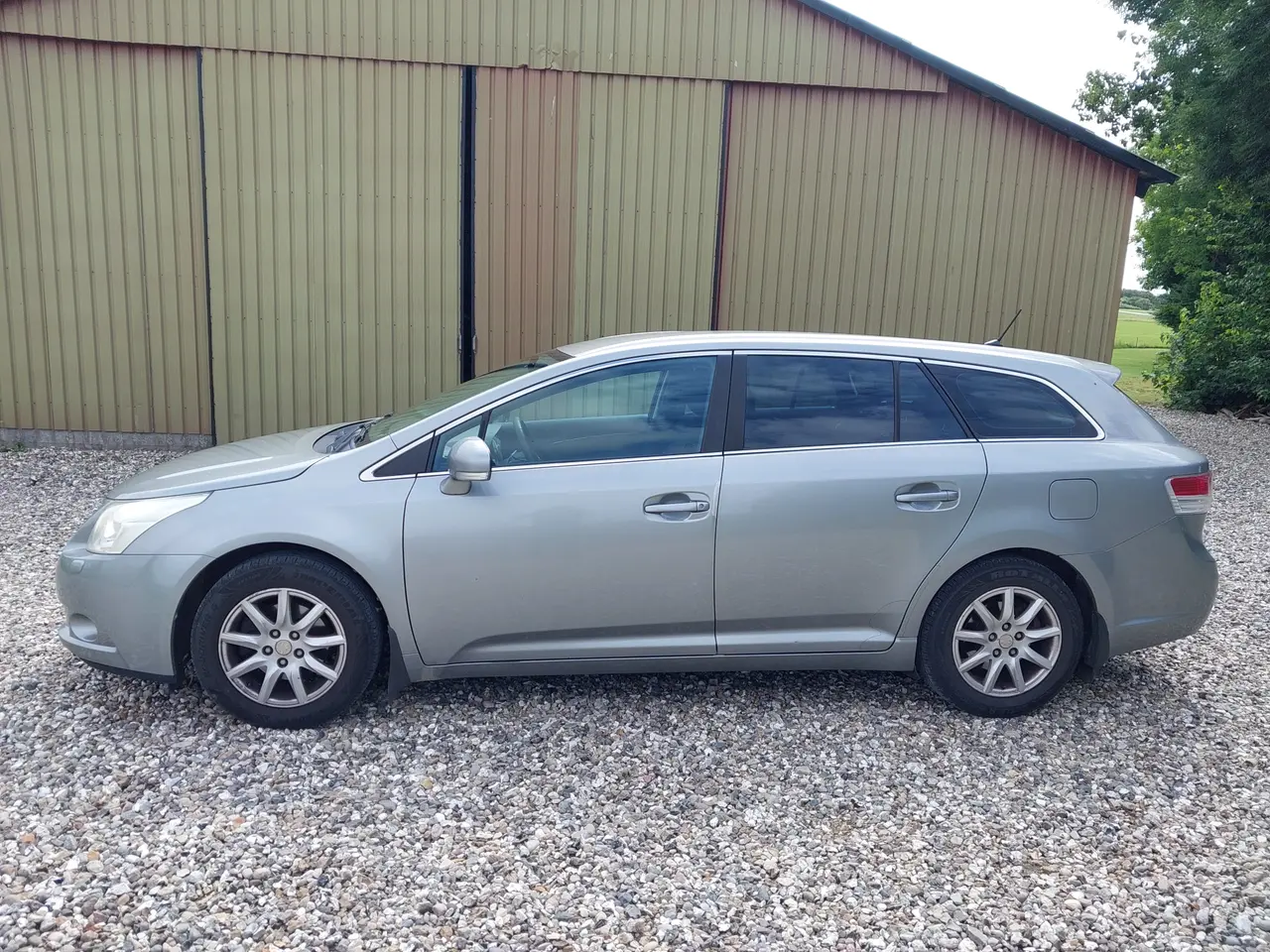 Billede 3 - Avensis 2.0 D stw med 1 år til syn 22-07-2027