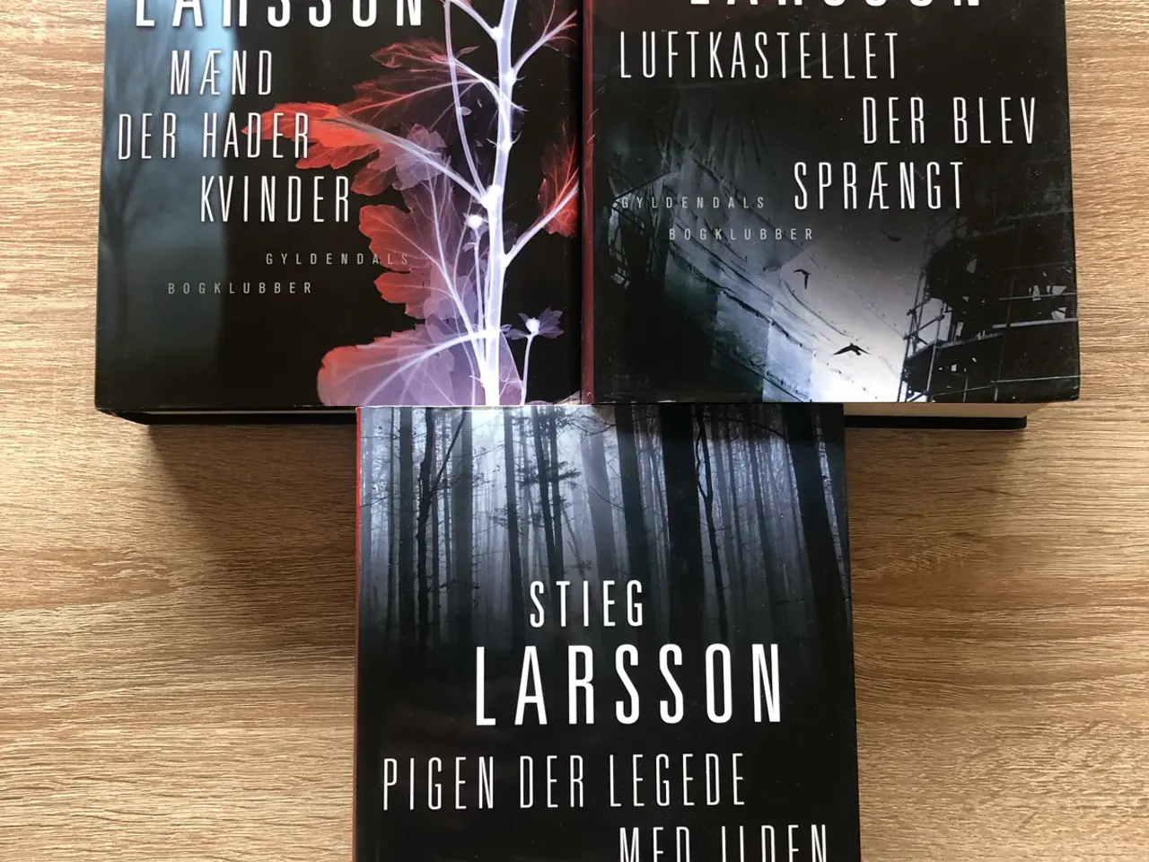 Billede 1 - Bøger af forskellige forfatter feks Stieg Larsson