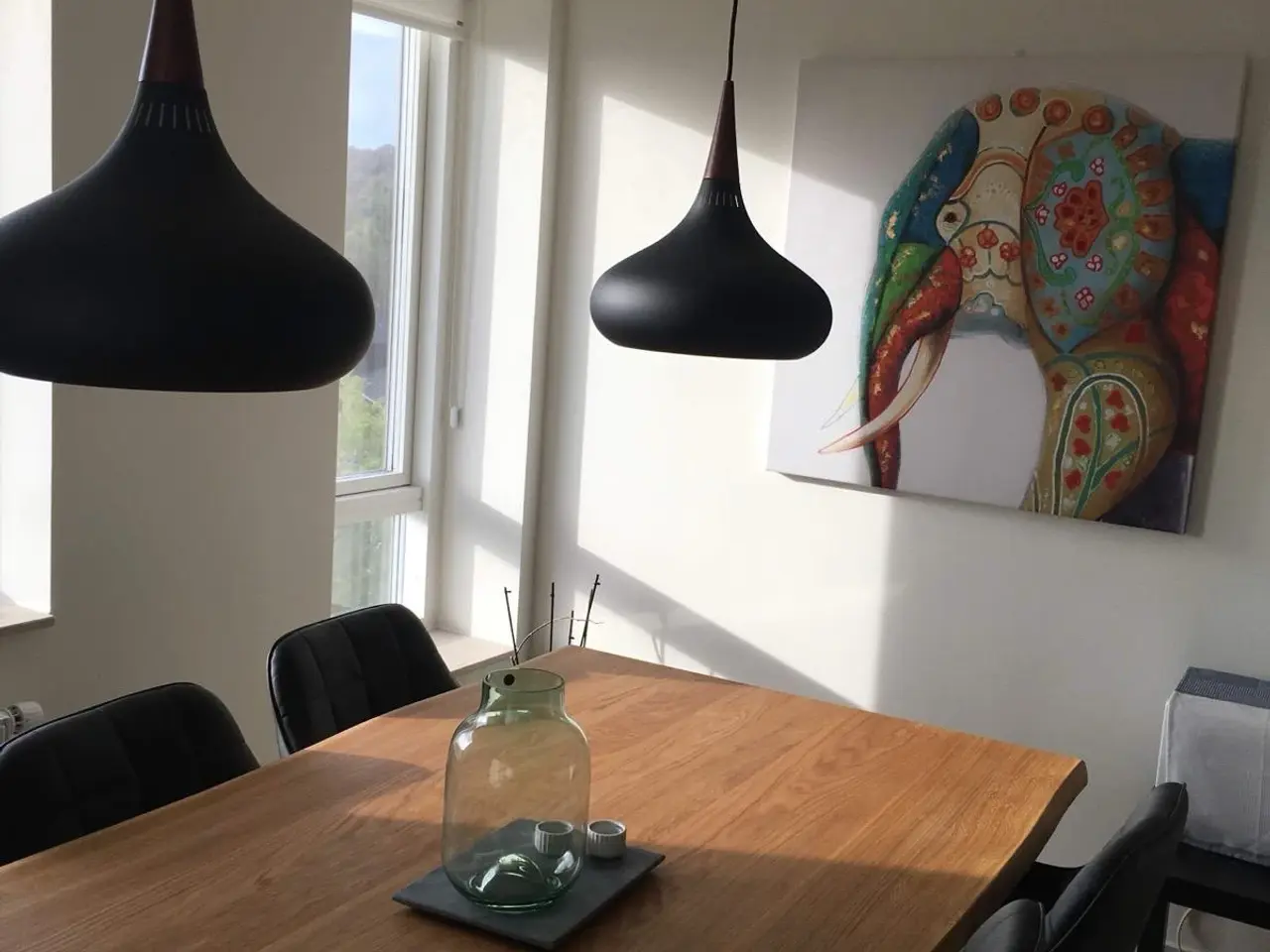 Billede 1 - Massivt egetræsbord m. Tillægsplade