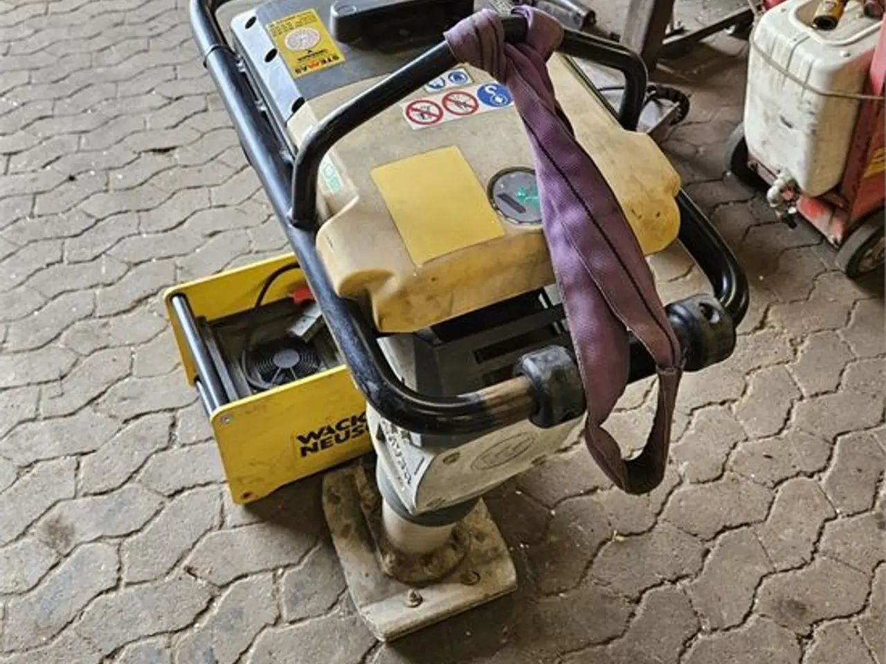 Billede 4 - Wacker Neuson AS60e - 71 kg - Elektrisk vibrationsstamper / Electric vibratory rammer with charger
