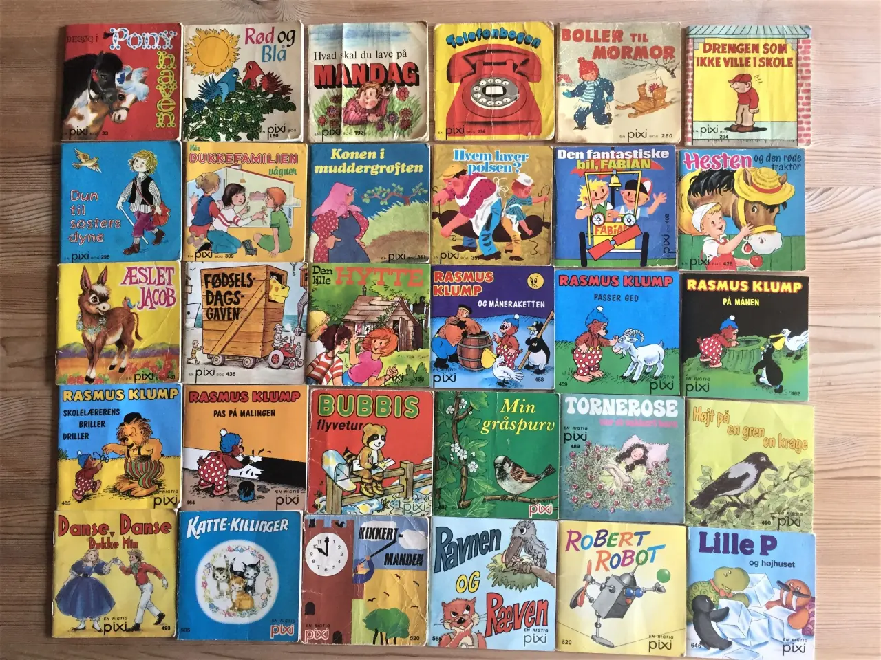 Billede 1 - TILBUD: 100 forskellige Pixi bøger, 2 kr. stk.