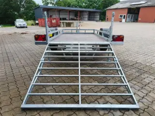 Lorries TM15 Maskintrailer