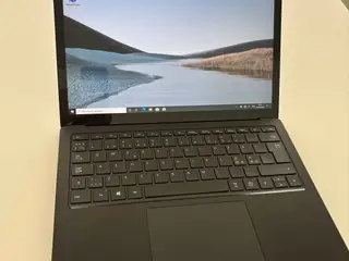 Microsoft surface laptop 13” touch skærm
