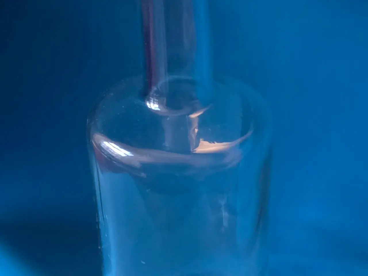 Billede 1 - Flot klar glasflaske med plastprop – 50 cl / 0,5 L