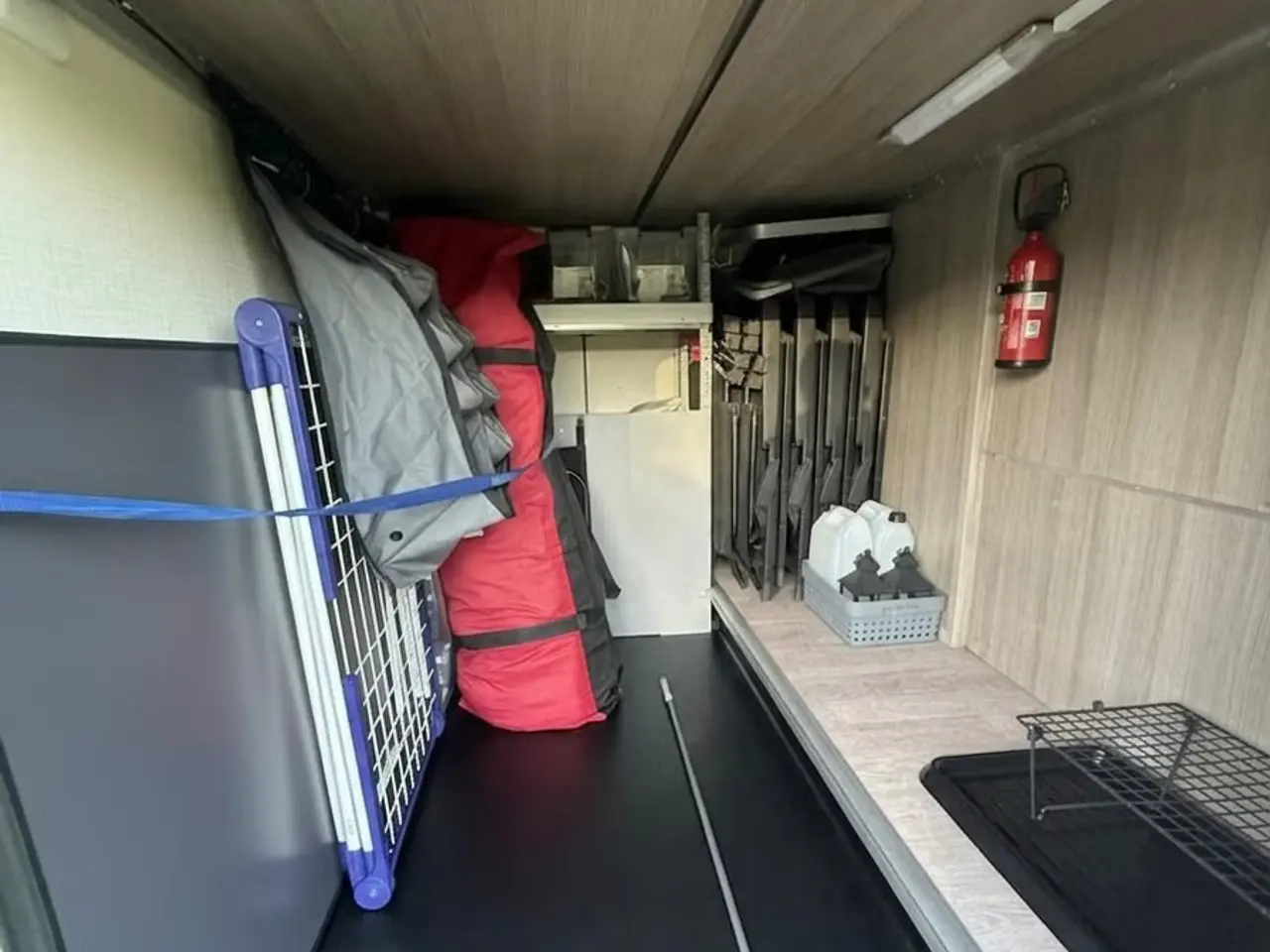 Billede 5 - Ford/Chausson 6-Selers autocamper m. solceller