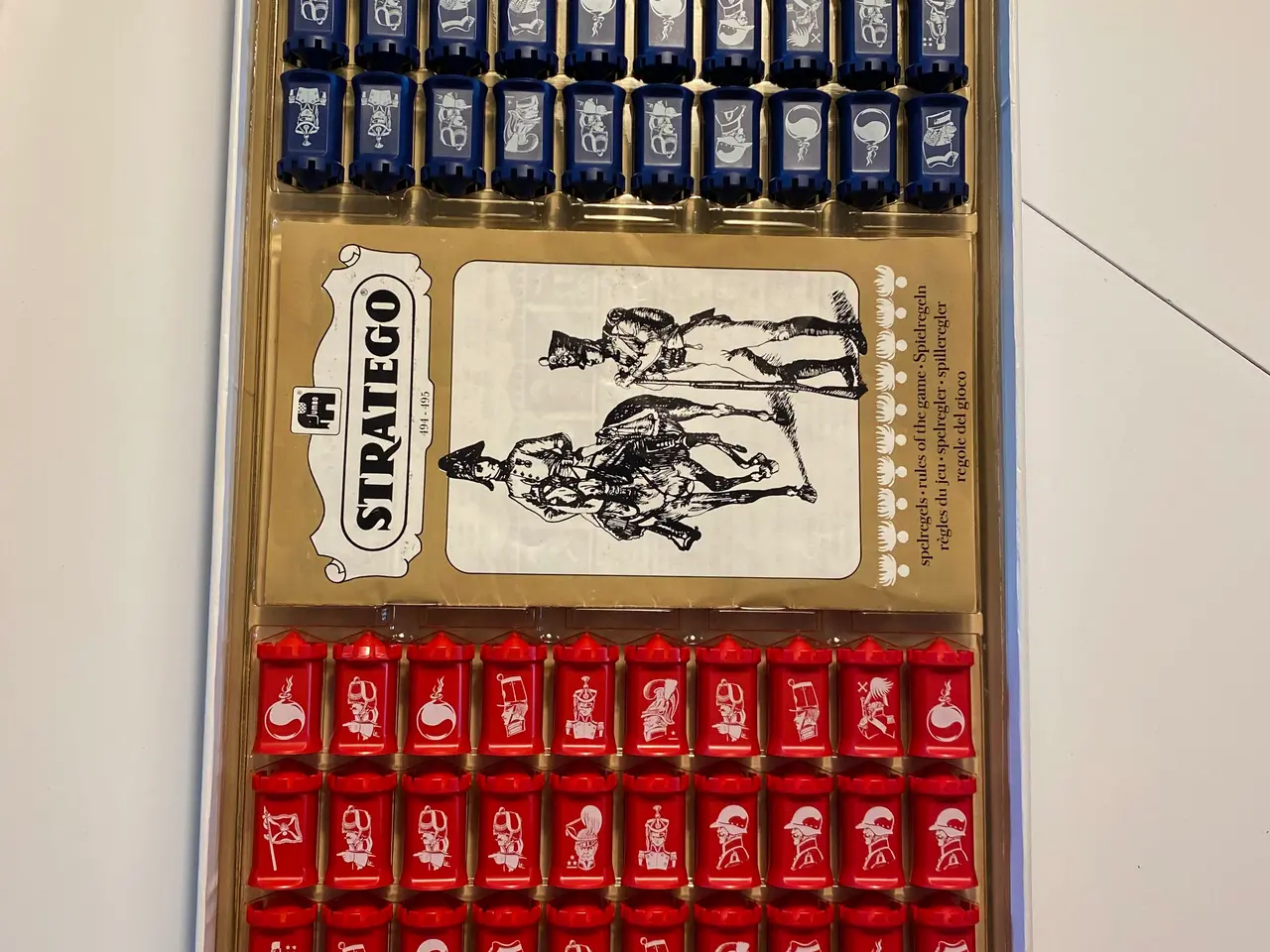 Billede 2 - Stratego brætspil med spilleplade og brikker