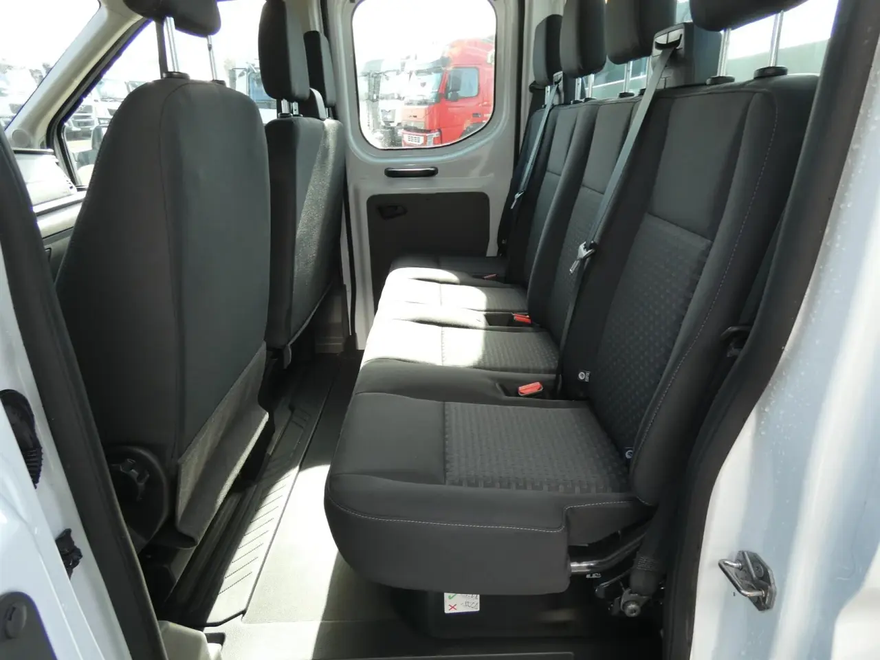Billede 8 - Ford Transit 350 L3H1 2,0 TDCi Trend 130HK DobKab 6g