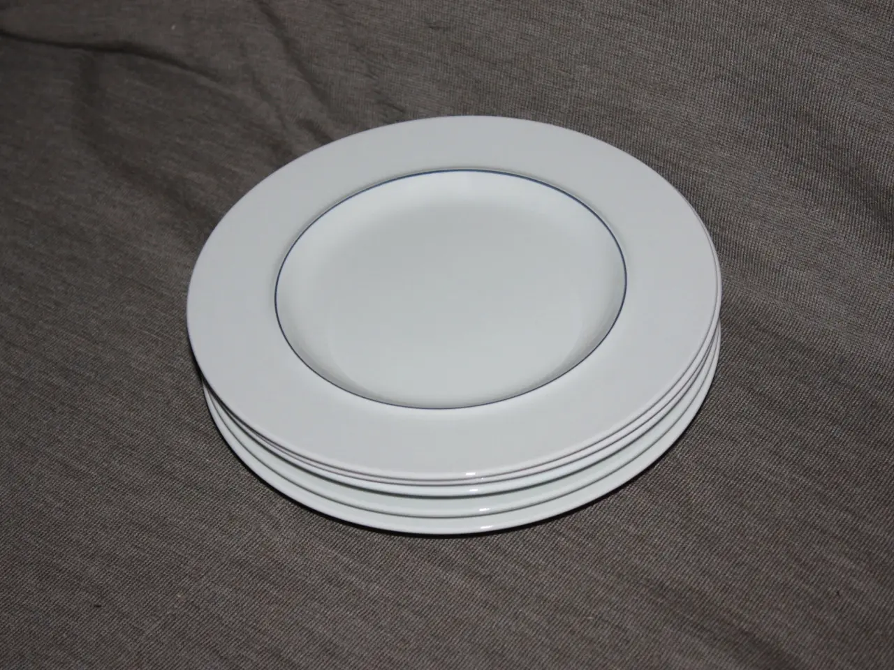 Billede 1 - Royal Copenhagen Blåkant tallerken 17 cm diam.